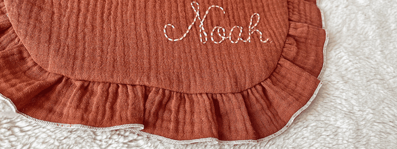 Accueil - Bavoir à fronces